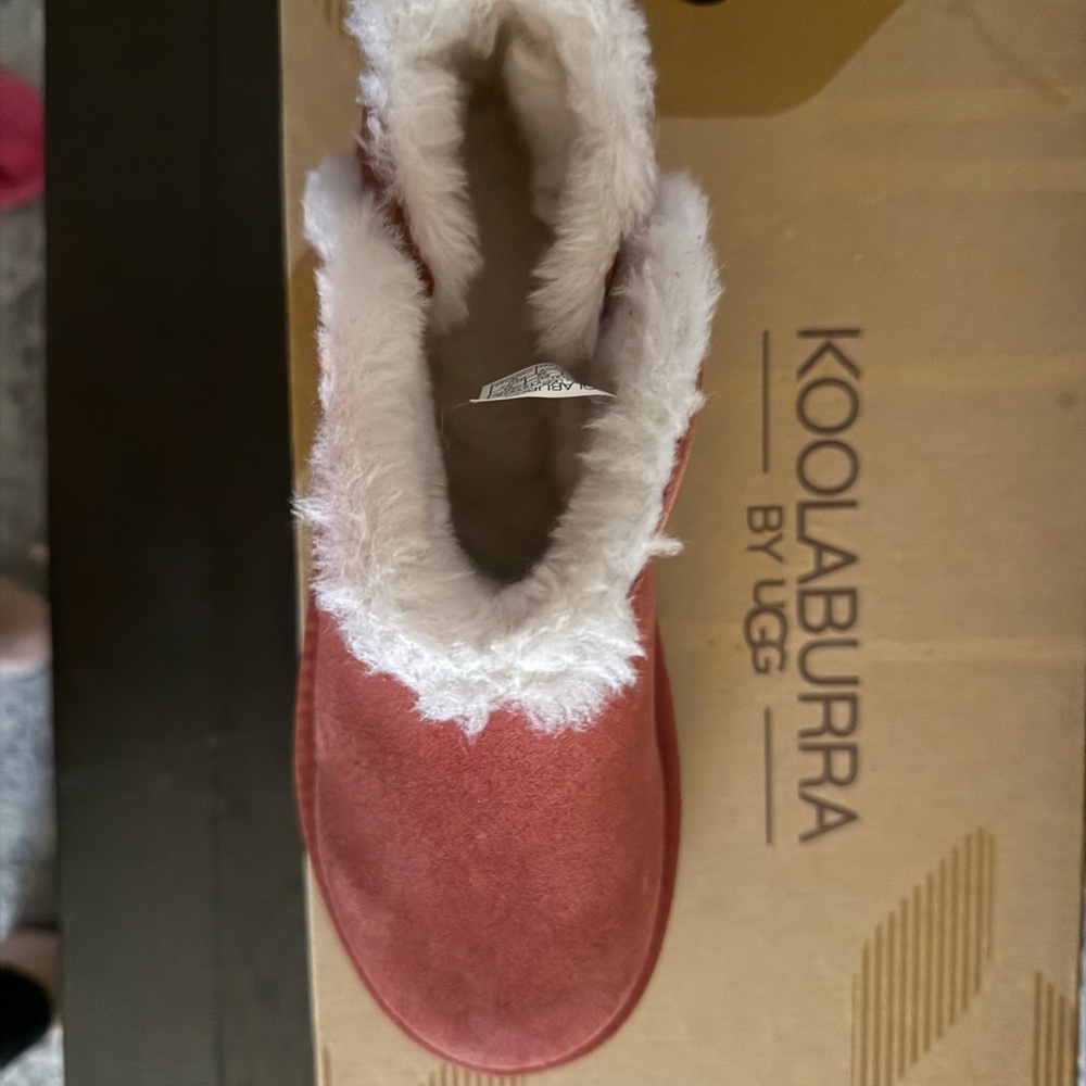 Koolaburra Women's Plush Red Sand Koola Ultra Mini